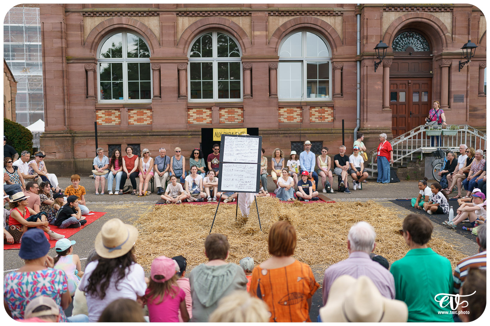LE MARIAGE FORCÉ (DE MOLIÈRE) - CIE 800 LITRES DE PAILLE)